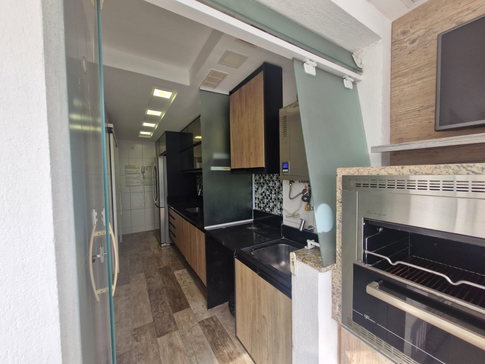 Apartamento mobiliado com suíte canadense - foto 1